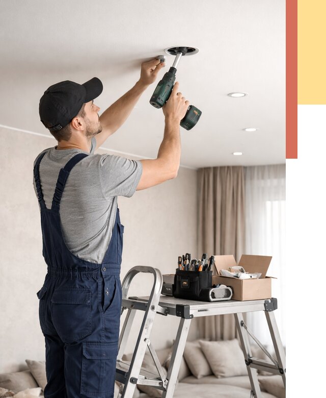 Установка и монтаж точечных светильников в натяжной потолок в Сызрани от 1823 руб. | ОТДЕЛОЧНИК-Сзр